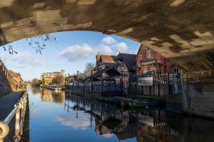 Bridgewater-Canal-in-Sale-Manchester_shutterstock-300x200.jpg