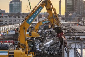 JFH-plant-on-the-roof-of-former-BHS-building-mid-demolition-Euston-Dec-2018-Credit-John-F-Hunt-300x200.jpg